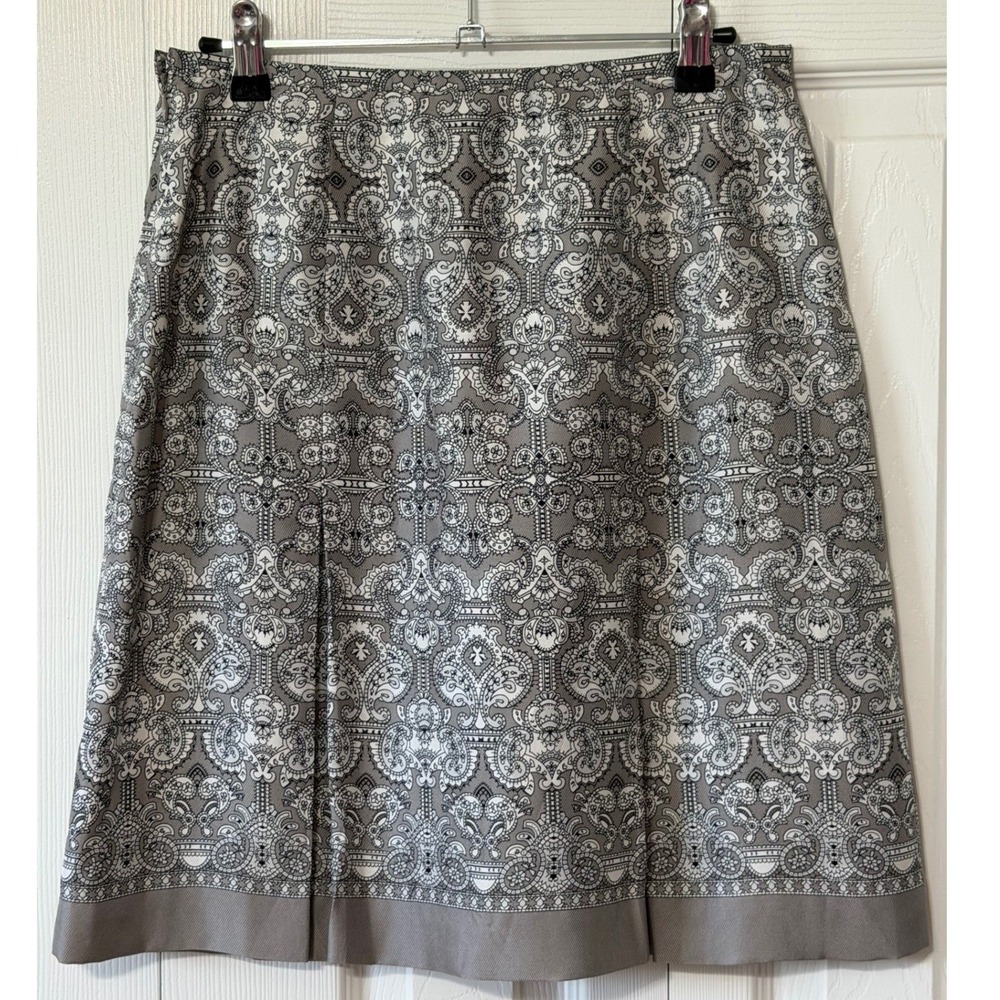Ann Taylor LOFT Grey White Paisley 100% Silk A-Line Pleated Skirt NWT Size 0